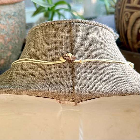 Boho Cowrie Shell Necklace - Picture 4 of 4